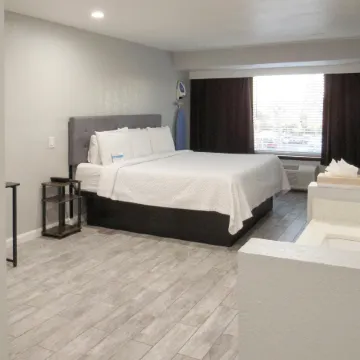Capri Suites Anaheim