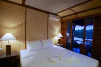 Yathra Houseboat Hotels in der Nähe von Induruwa Railway Station
