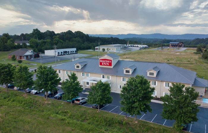 HomeTown Inn-Ringgold