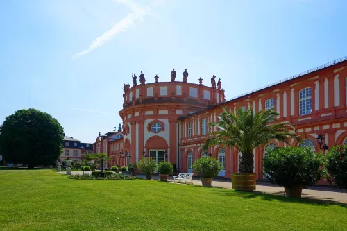 ティニトウイツ ホテル ヴィースバーデン