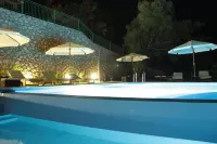 萊夫卡斯佩特拉旅館 - 海滩