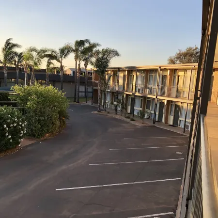 Westland Hotel Motel