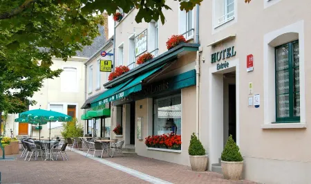 Logis Hôtel & Restaurant - le Saint-Louis Отели в г. Ферсе-Сюр-Сарт