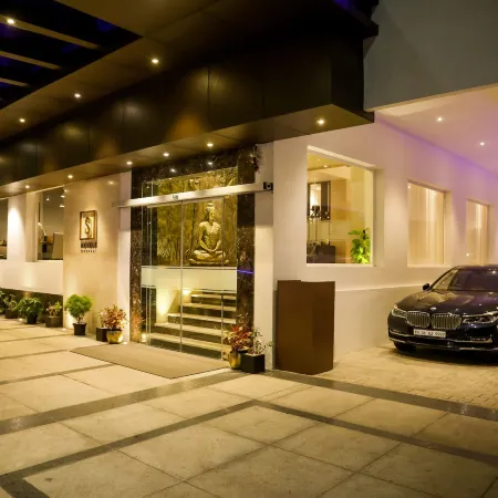 S Hotels Chennai Отели рядом с достопримечательностью «Конгресс-центр BKR»