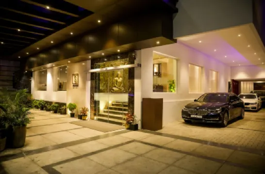 S Hotels Chennai Hotels near Pondy Bazaar