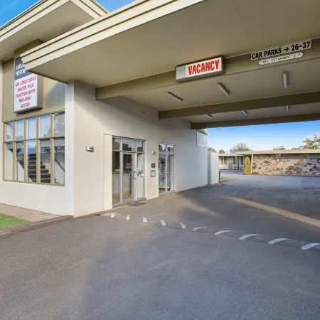 Adelaide Road Motor Lodge