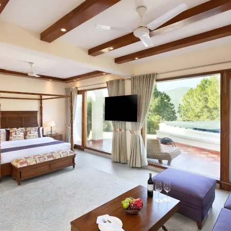Suryavilas Luxury Resort & Spa