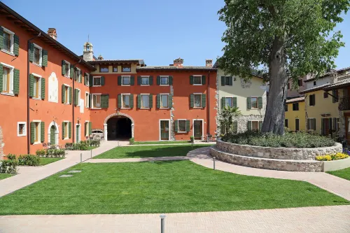Residence Borgo Mondragon