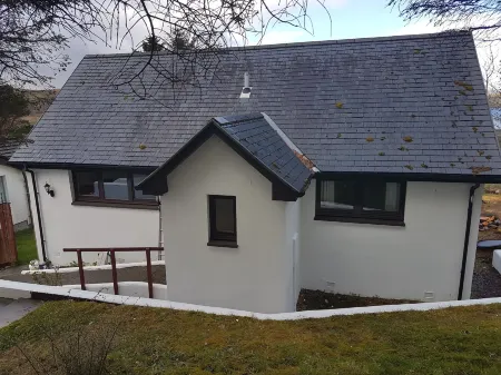 Loch Eyre Cottage Отели рядом с достопримечательностью «Portree Square»