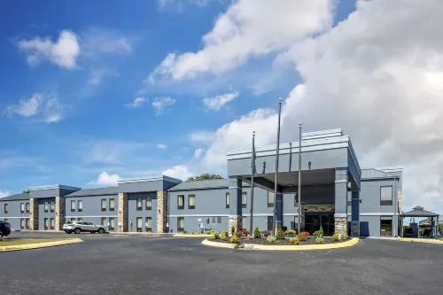 Quality Inn Clarksville - Exit 11 Hotels in Clarksville