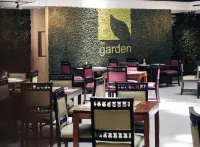 Millennium Downtown Abu Dhabi - breakfast