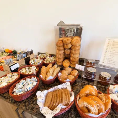 Arion Airport Hotel