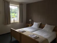 Bed and Breakfast am Knittenberg - Guest houses