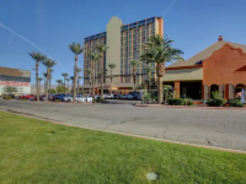 Laughlin River Lodge Hotels in Laughlin