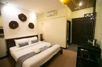 Seasons Riverside Hotel Отели в г. Вьентьян