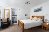 The Dolphin Tavern Hotels in Marazion