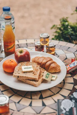 Home Farm & Lodge Отели в г. Ботри