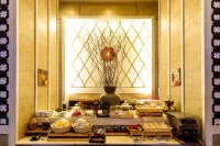 FuramaXclusive Sandara Hua Hin at Cha-am Beach - breakfast