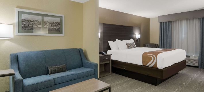 Quality Inn & Suites Roanoke - Fort Worth North Hotel di County Denton