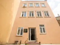 角落花園飯店 加拉達塔（Galata Tower）附近的飯店