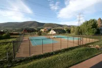 Swan Mountain Resort Hotels in Summit County