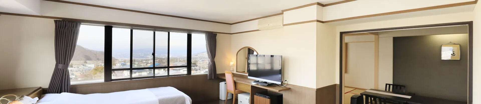 Hot Spring Hotels