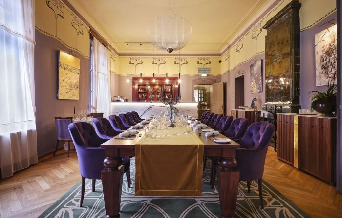 Villa Ammende Restaurant and Hotel