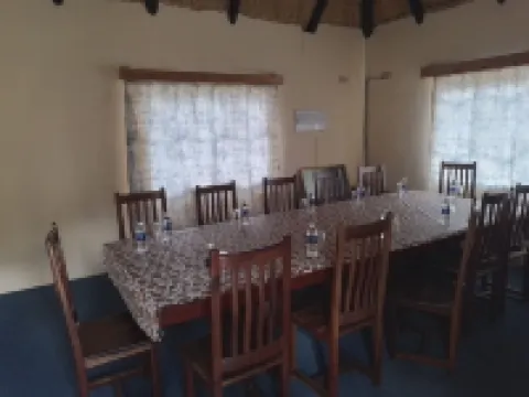 Matopo Ingwe Lodge Ξενοδοχεία στην πόλη Matobo