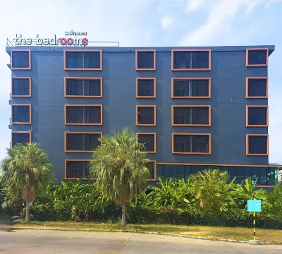 The Bedrooms Maeklong Service Apartment