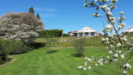 Murrells Grand View House Отели в г. Манапори