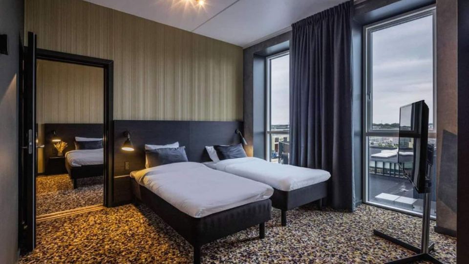 Peak 12 Hotel