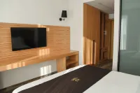 Hotel Albulena فنادق في استان کوربین