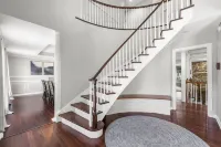 Mansion with Private Pool Bsktball Tennis Courts