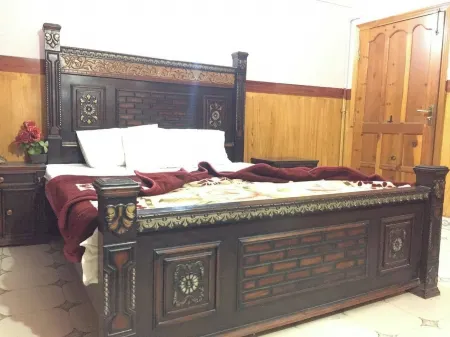 Hamala Inn Hotel Отели рядом с достопримечательностью «Университет Инжиниринг & Текнолоджи Абботтабад Кампус»