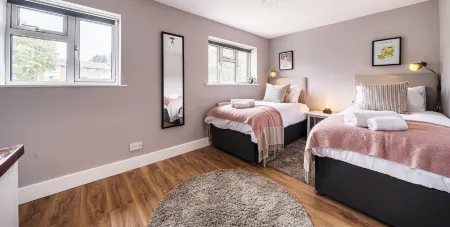 Link Road House by Redwood Stays