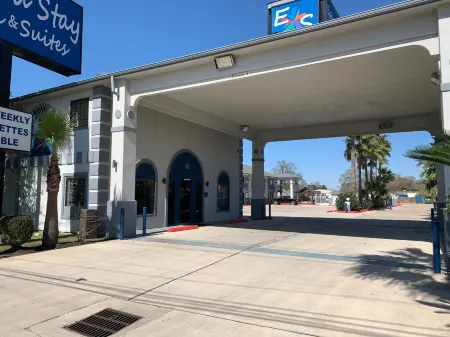 Sunrise Inn & Suites