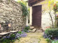 Welcoming cozy apartment in a quaint medieval village