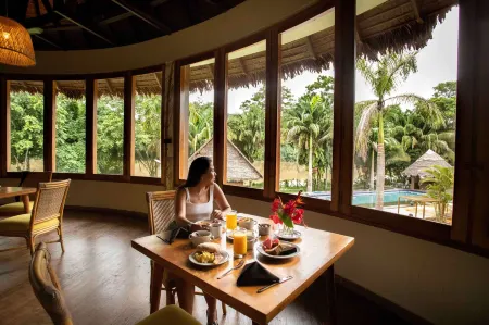 IKAM Riverview Amazon Lodge - Asociado Casa Andina Отели в г. Тамбопата