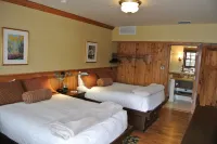 The Green Bridge Inn Hotels in Red Cliff