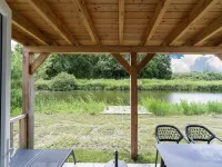 Waterside Retreat Sauna, Garden and Fishing Jetty