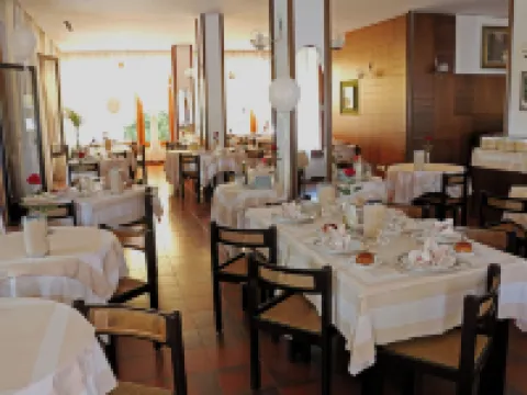 Hotel Astoria Hotels in Pineto