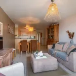 Huswell - Lovely Apartment with Lateral Sea View