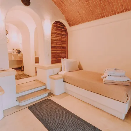Hostal de la Luz - Spa Holistic Resort