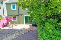 Dingle Town Holiday Home by Trident Holiday Homes