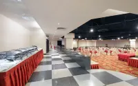 Hotel the Cox Today