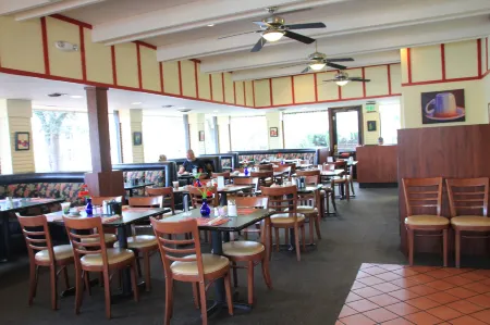 Casa de Fruta Cabins, Inn & RV Park