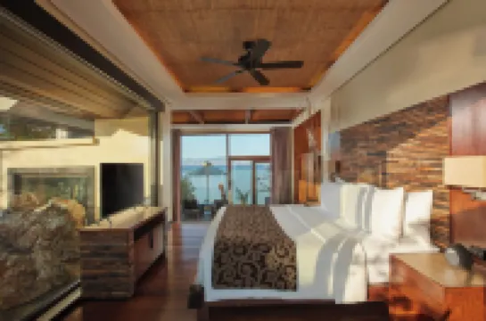 Two Seasons Coron Island Resort