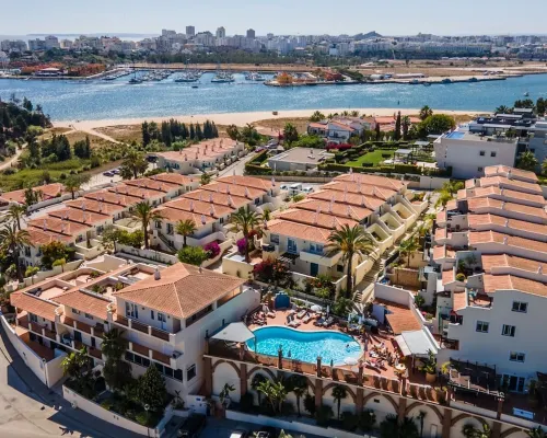 32 Vila castelo Casa Figueira - GREAT TOWNHOUSE Hotels in Ferragudo