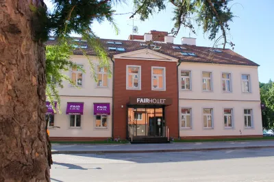 フェアホテル メンデル博物館周辺のホテル