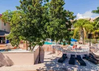 New 3bedroom,2 Bath condo with water view, walking to the beach Hotels in Hallandale Beach